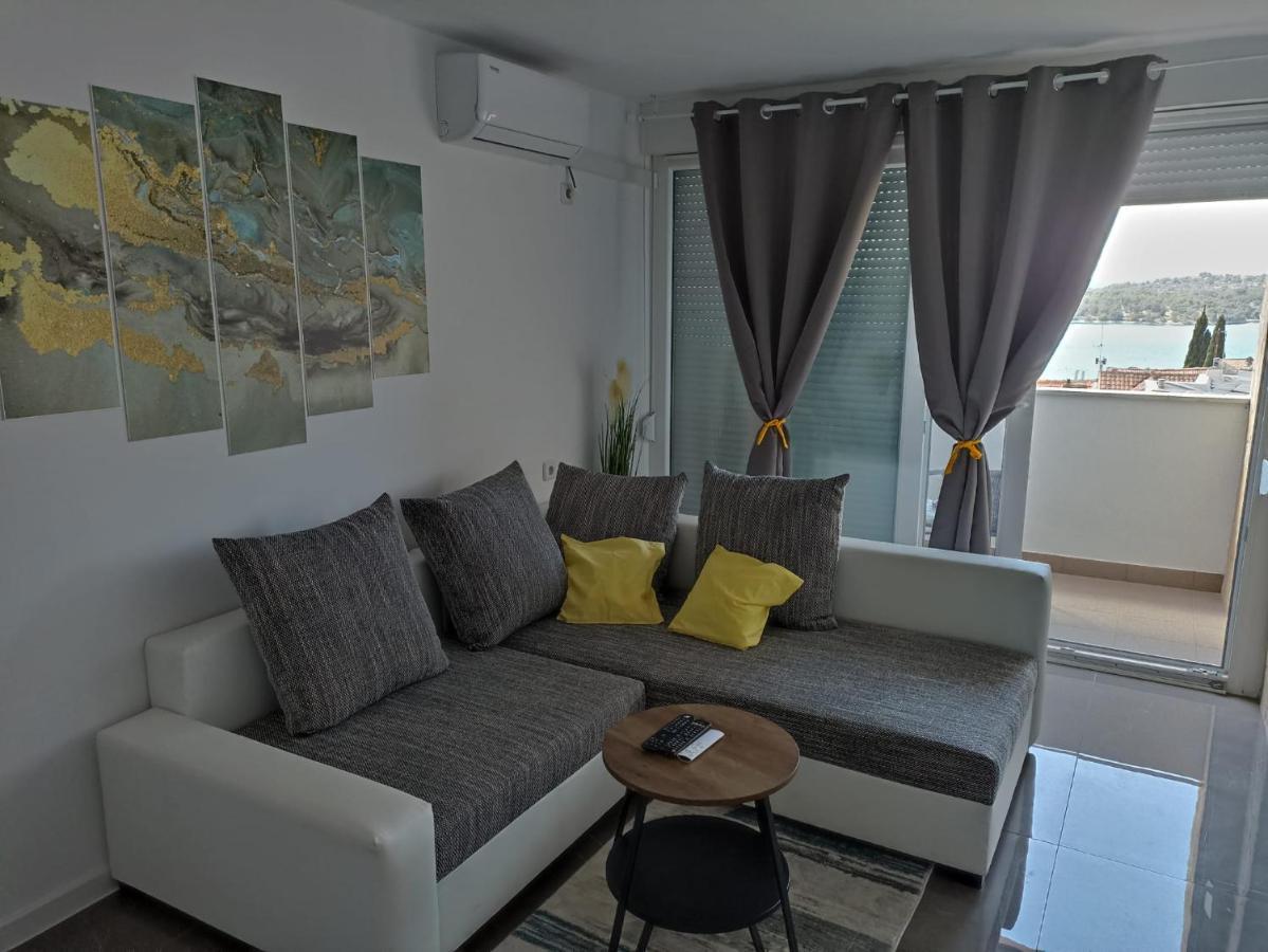 Beetlejuice Apartments Σίμπενικ Εξωτερικό φωτογραφία